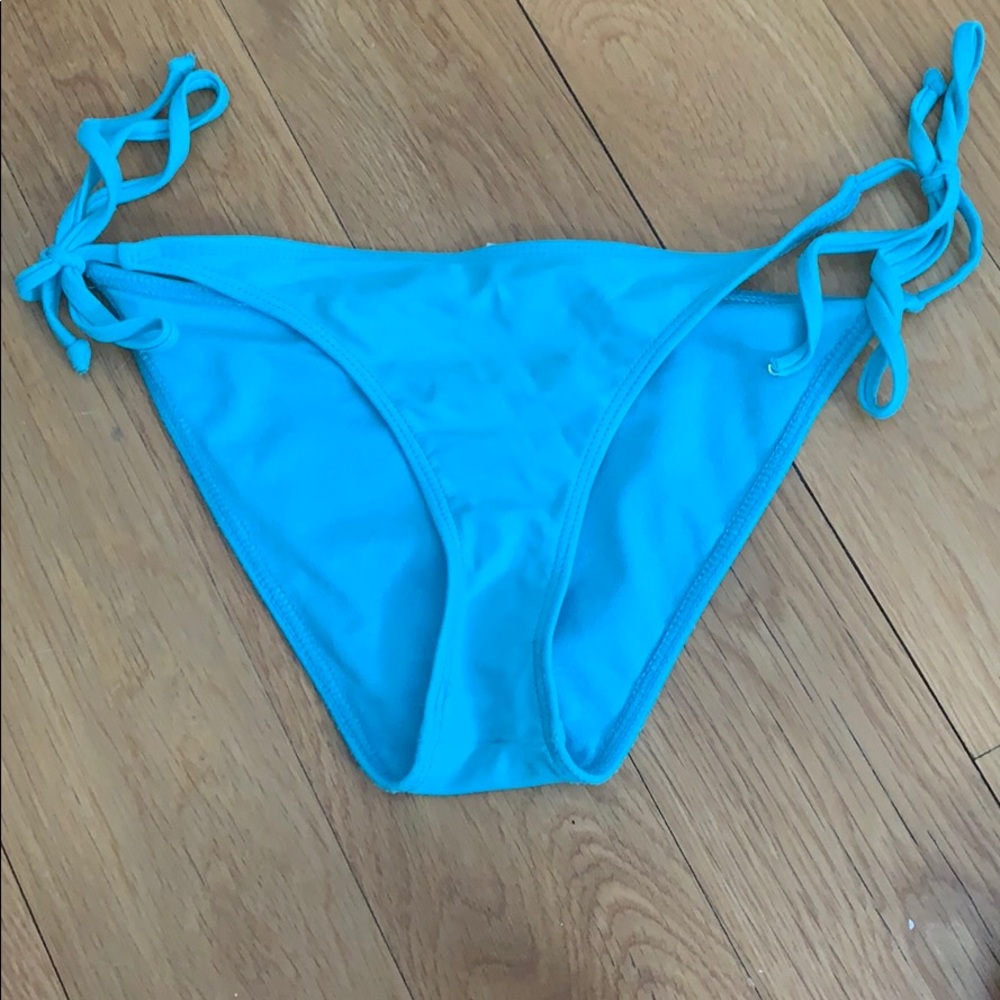 Bikini bottoms